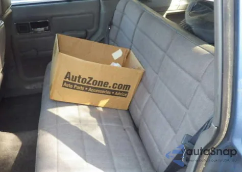 1992 Jeep Cherokee Sport из США, поврежденный, VIN 1J4FJ88S9NL181465